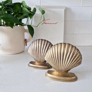 Bookend Brass metall gold shel maritime vintage book decor set of 2 scallop